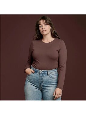 nuuds Long Sleeve Crewneck Top in Deep Brown